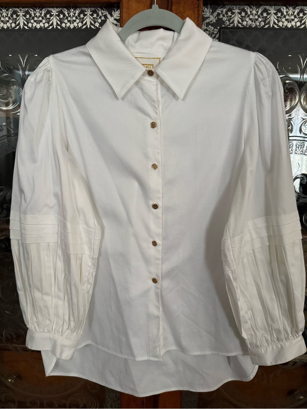 Classic White Button-Down Shirt with Pleated Bishop Sleeves